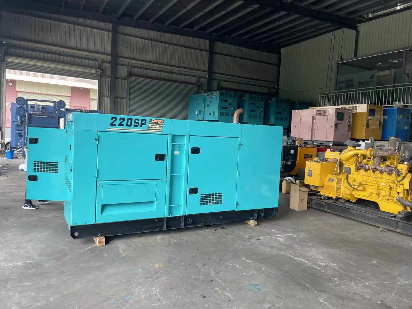 江干800kW 柴油发电机的输出电流波动范围是多少？